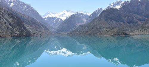 lake-tadjikistan-500px A lake in Tadjikistan