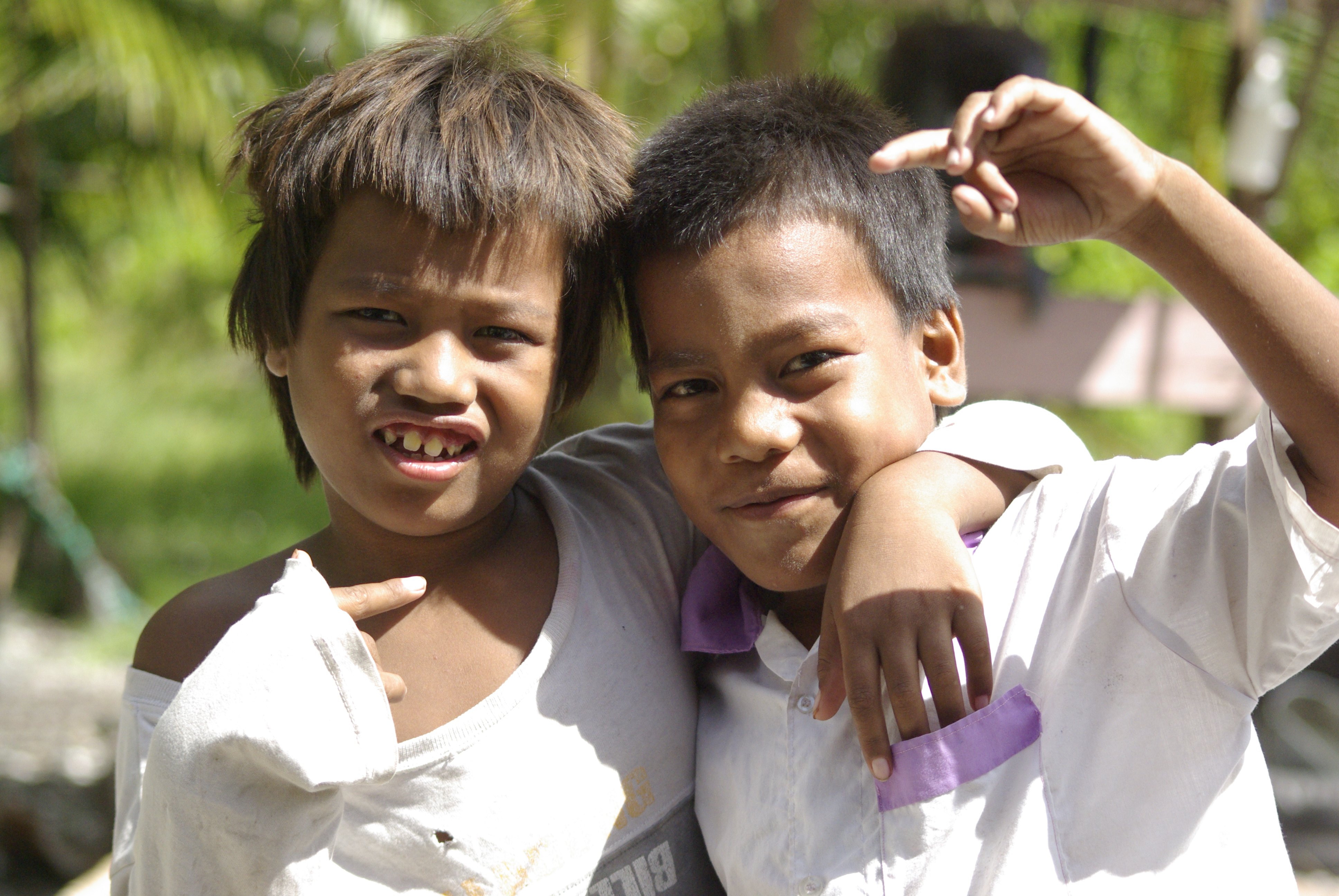 Kids-in-Abaiang-Kiribati-Naomi-T