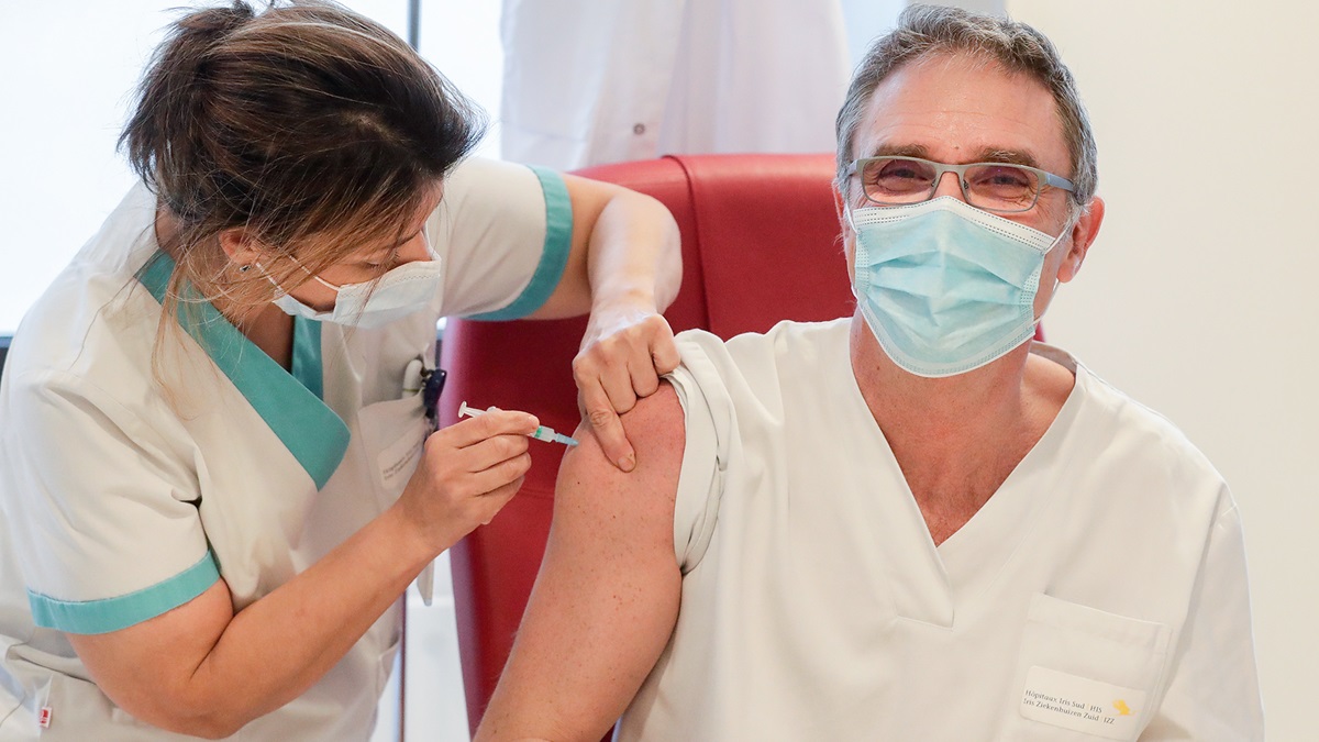 The Oxford Astrazeneca Covid 19 Vaccine What You Need To Know