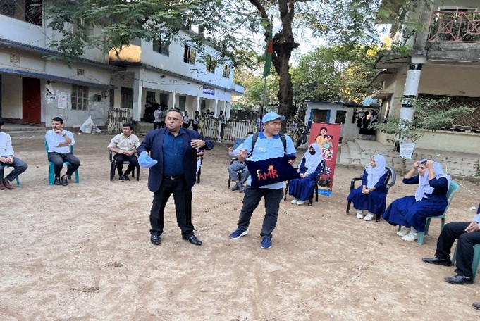 Antimicrobial Awareness Campaign reaches School in Bangladesh