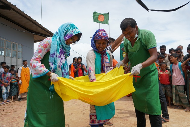 Community Theater - Bridging the immunization gap in the Rohingya refugee camps (2)