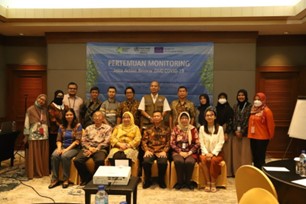 Foto bersama IAR 8.