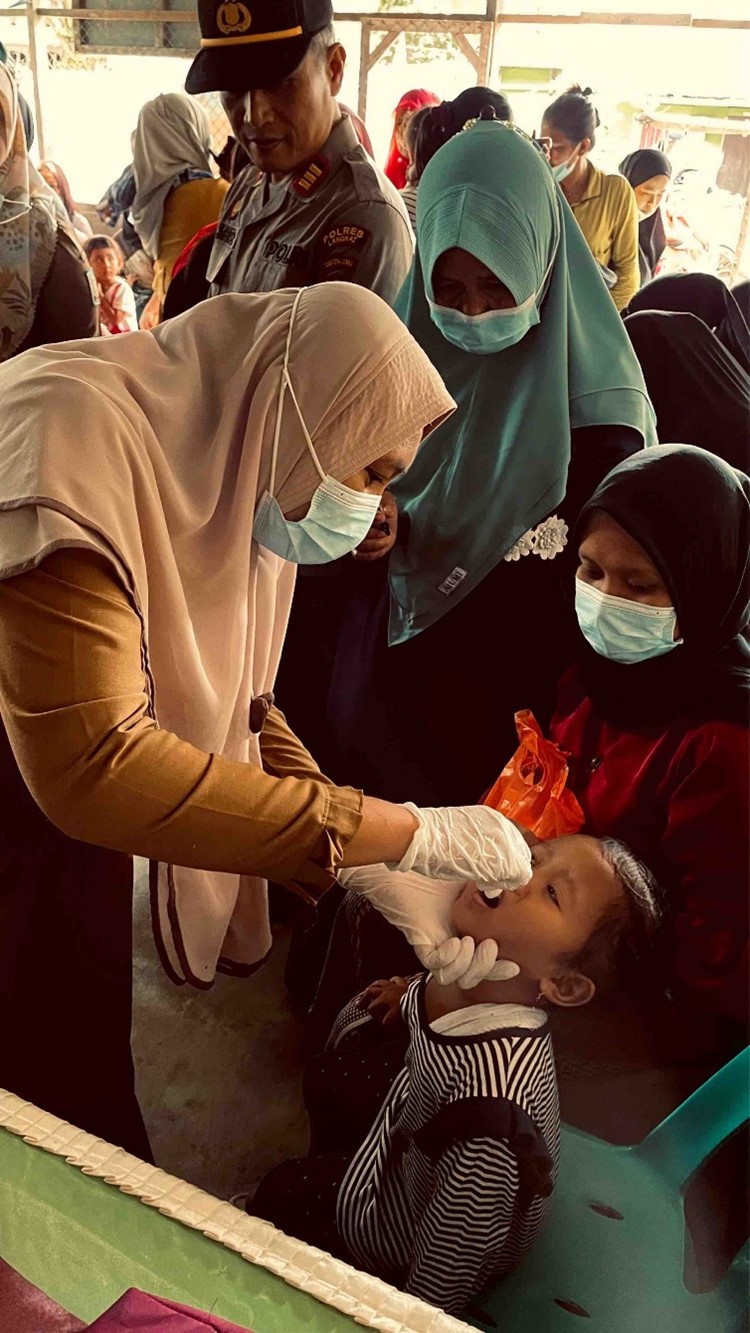 Cómo hacer frente a los brotes de enfermedades y los desafíos de la inmunización en Indonesia