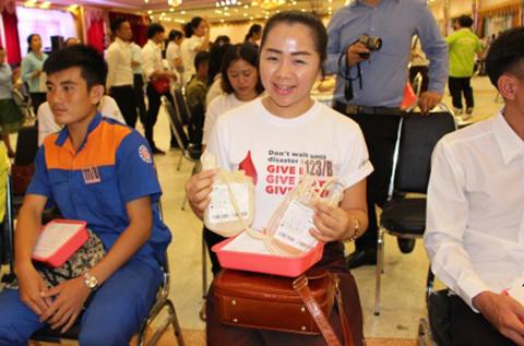 20170614-wbdd2017-blood-donors-collection-bag
