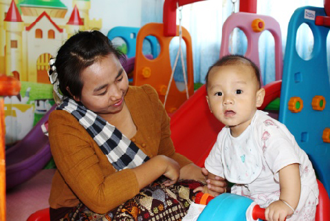 20180518-madam-mokkham-with-baby-480px 20180518-madam-mokkham-with-baby-480px