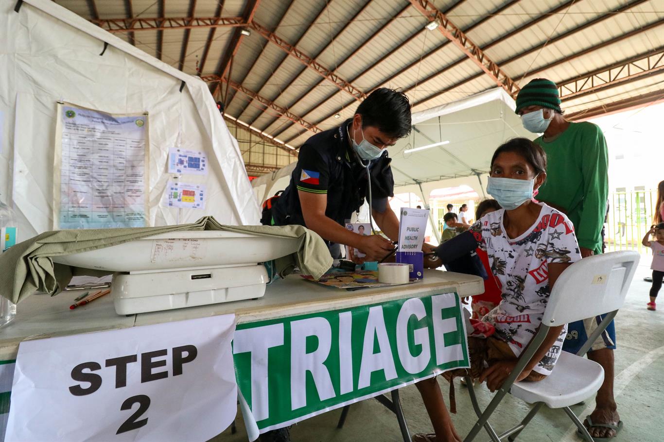 Philippine emergency medical teams respond to Taal Volcano eruption