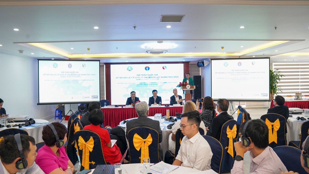 Viet Nam holds historic meeting to protect human, animal and