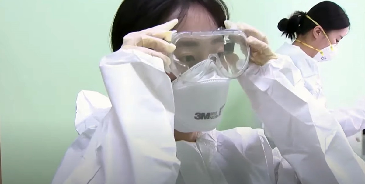 Sharing COVID-19 experiences: The Republic of Korea response